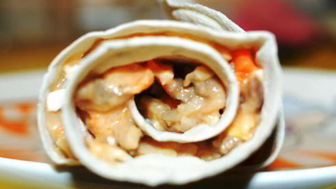 теплые рулетики с мясом и грибами