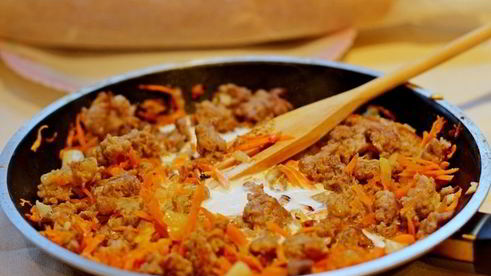 тыквенный рулет с мясным фаршем