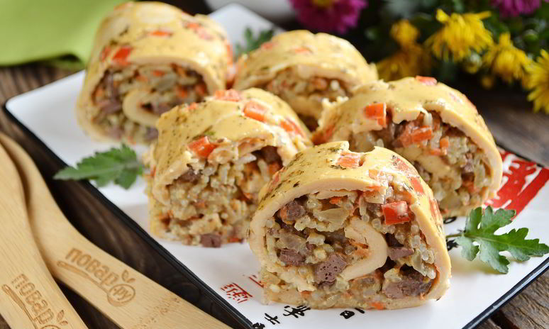 Рецепт яичного рулета с печенкого