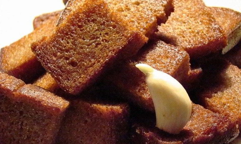 Рецепт сухариков с чесноком