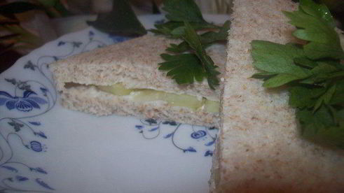 английские сэндвичи с огурцом