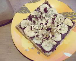 Бананово-ореховый сэндвич с нутеллой