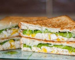 Домашние сэндвичи с курицей и перцем