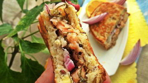 горячий сэндвич с лососем