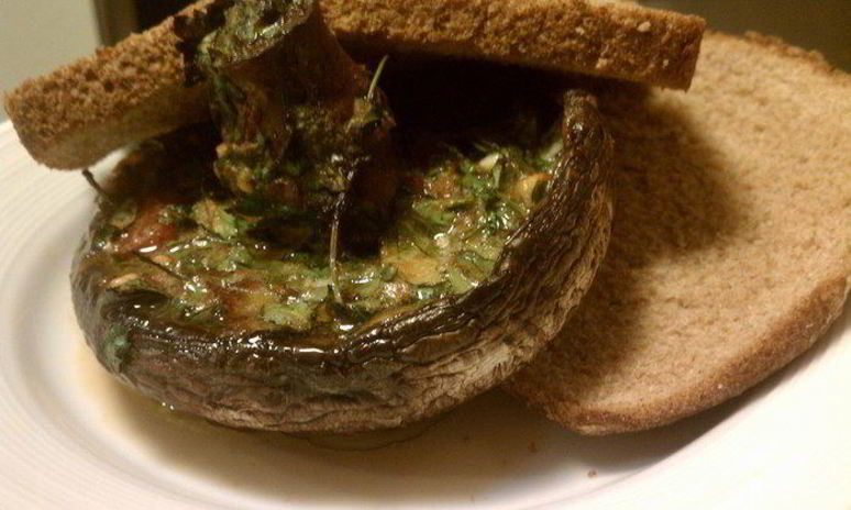 Рецепт грибного сэндвича с ароматным маслом