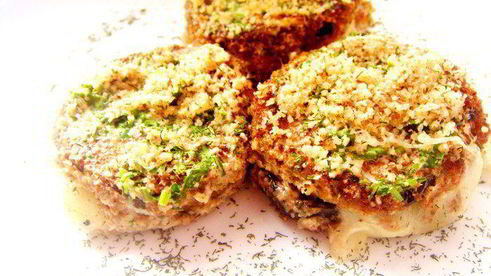 сэндвич из баклажанов с сыром в хрустящей панировке