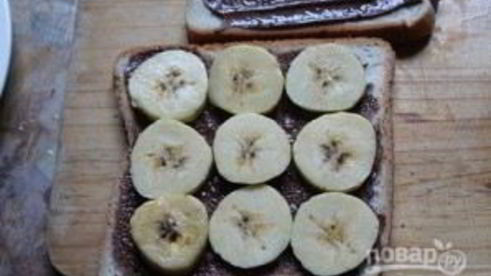 сэндвич с нутеллой и бананом