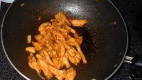 сэндвич с цыпленком, шпинатом и сыром