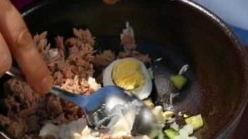 сэндвич с тунцом