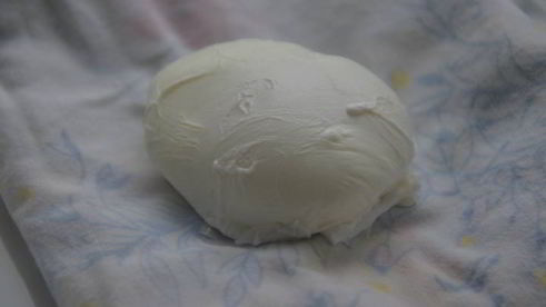 сэндвич с яйцом-пашот и салатом