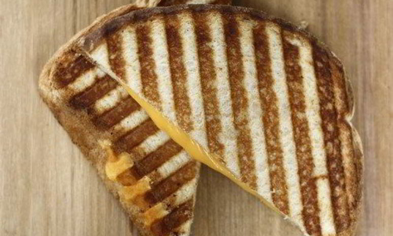 Рецепт сэндвичей на гриле с сыром и яблоками