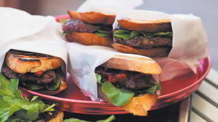 Сэндвичи с бифштексом