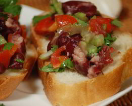 Сэндвичи с фасолевым дипом