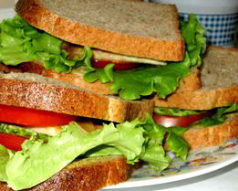 Сэндвичи с курицей и беконом