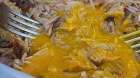 сэндвичи со свининой, жареной в пиве с овощами