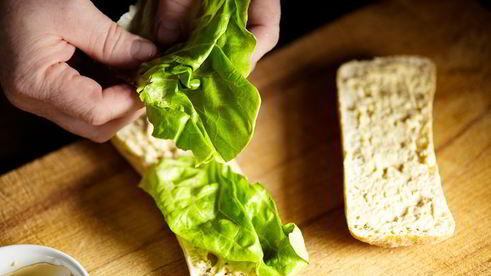 теплый сэндвич с куриной грудкой