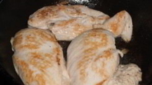 тарталетки с ананасом и курицей