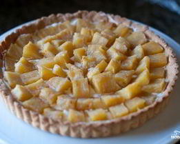 Тарталетки с ананасом и сыром