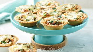 Тарталетки с грибами и сыром в духовке