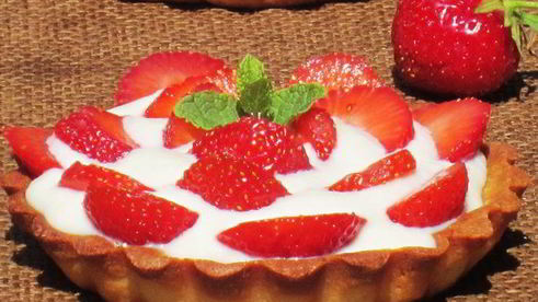 тарталетки с клубникой и белым шоколадом