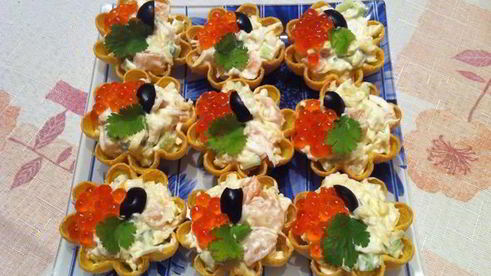 тарталетки с красной рыбой