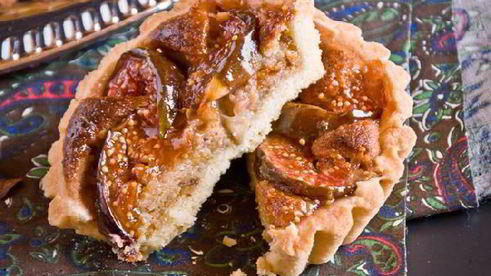 тарталетки с кремом франжипани и инжиром