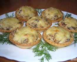 Тарталетки с мясом