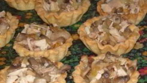 тарталетки с мясом