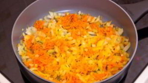 тарталетки с печеночным муссом, перепелиными яйцами и помидорами черри