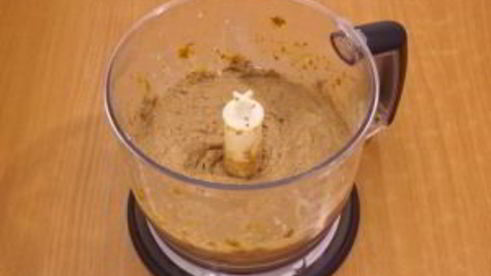 тарталетки с печеночным муссом, перепелиными яйцами и помидорами черри