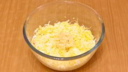 тарталетки с сыром и помидорами