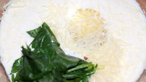 тарталетки с тыквой и фетой в сливочно-шпинатной заливке