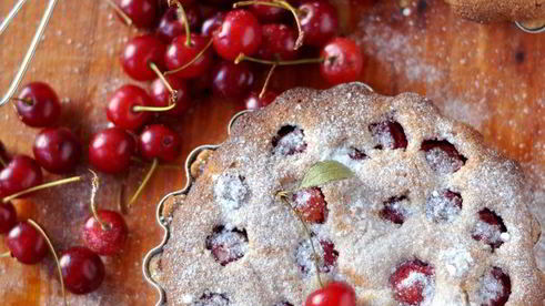 тарталетки с вишней