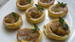 Тарталетки с яблоками