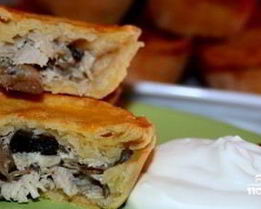 Закрытые тарталетки с курицей
