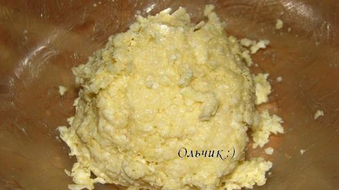 закусочные рисовые тарталетки с запеченными овощами и куриным филе под сыром