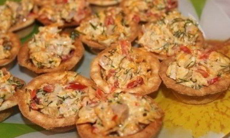 Рецепт закусочных тарталеток с копченой курицей