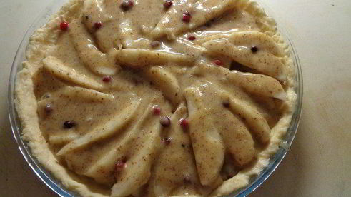 грушевый тарт под миндально-ванильным кремом