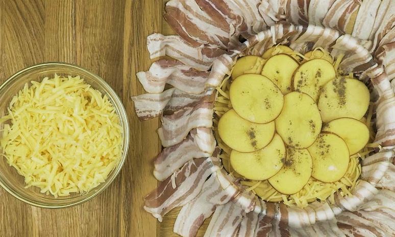 Рецепт картофельного тарта с беконом и сыром