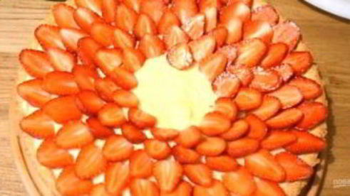 клубничный тарт с заварным кремом