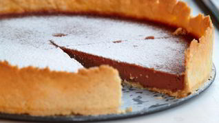 Шоколадный тарт со сливкми