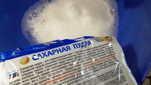 шоколадный теплый тарт с вишнями и сливами