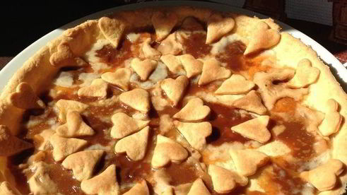 тарт из творожного теста с карамельками