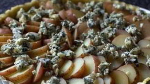 тарт с картофелем и голубым сыром