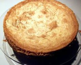 Тарт с малиной, ежевикой и меренгой