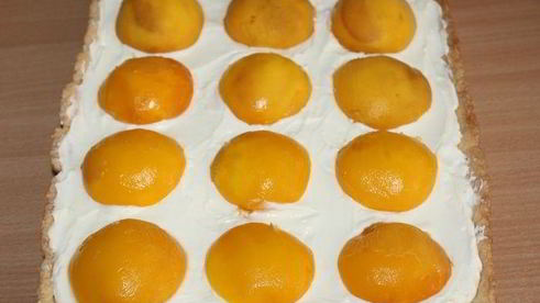 тарт с персиками