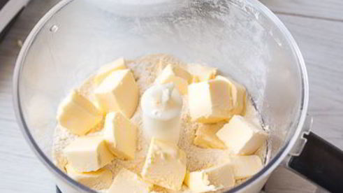 тарт с цуккини и чесночными стрелками