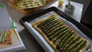 Тарт со спаржей и лимоном