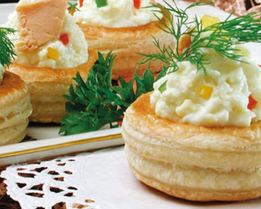 Волованы с лососем