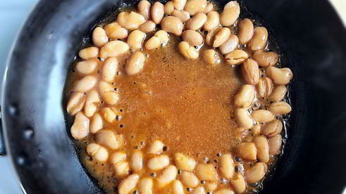 яичница с фасолью